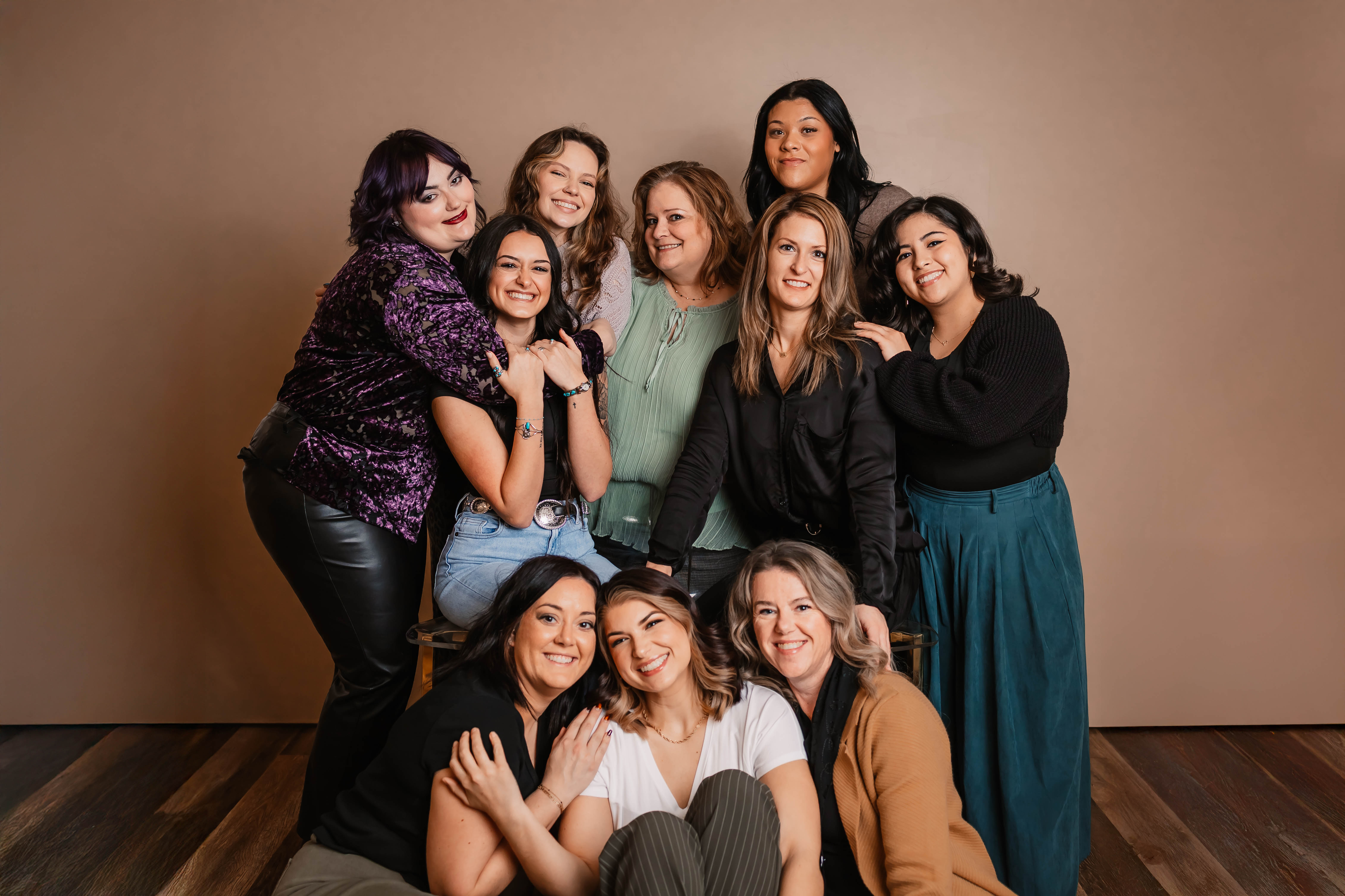 Group photo of Solari Head Spa Team 